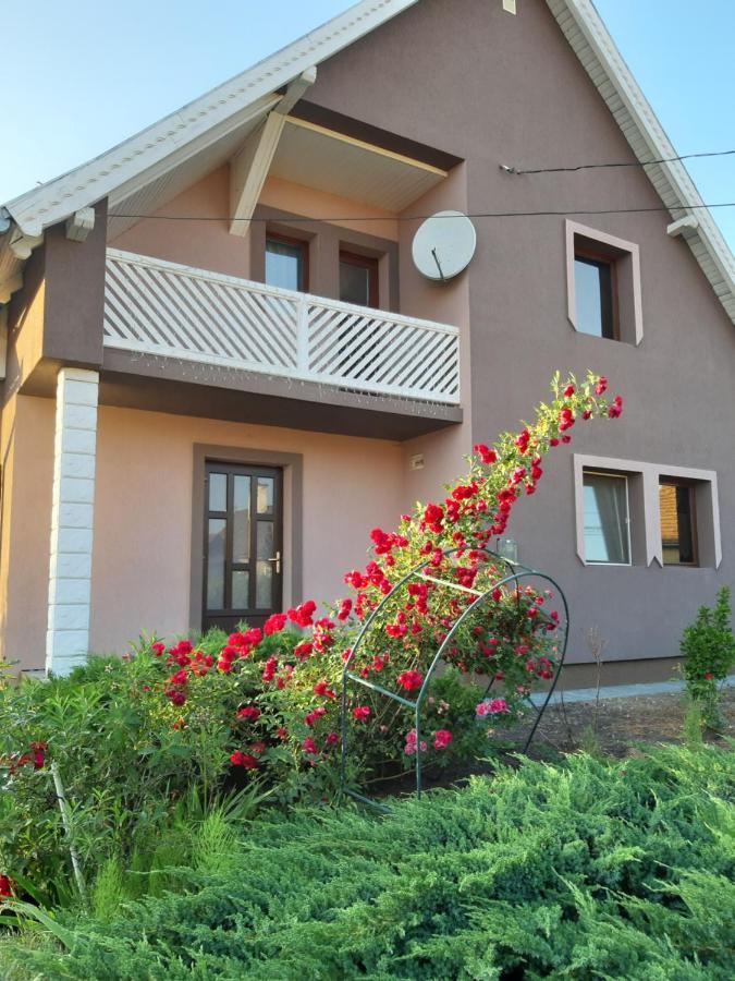 Becze Vanda Kulcsoshaz Lazarea ภายนอก รูปภาพ